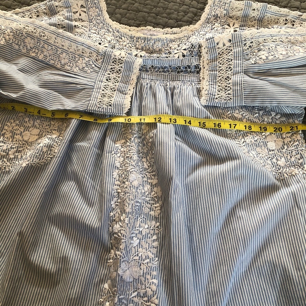 San Antonino hand embroidered Deshilado top - Picture 3 of 7